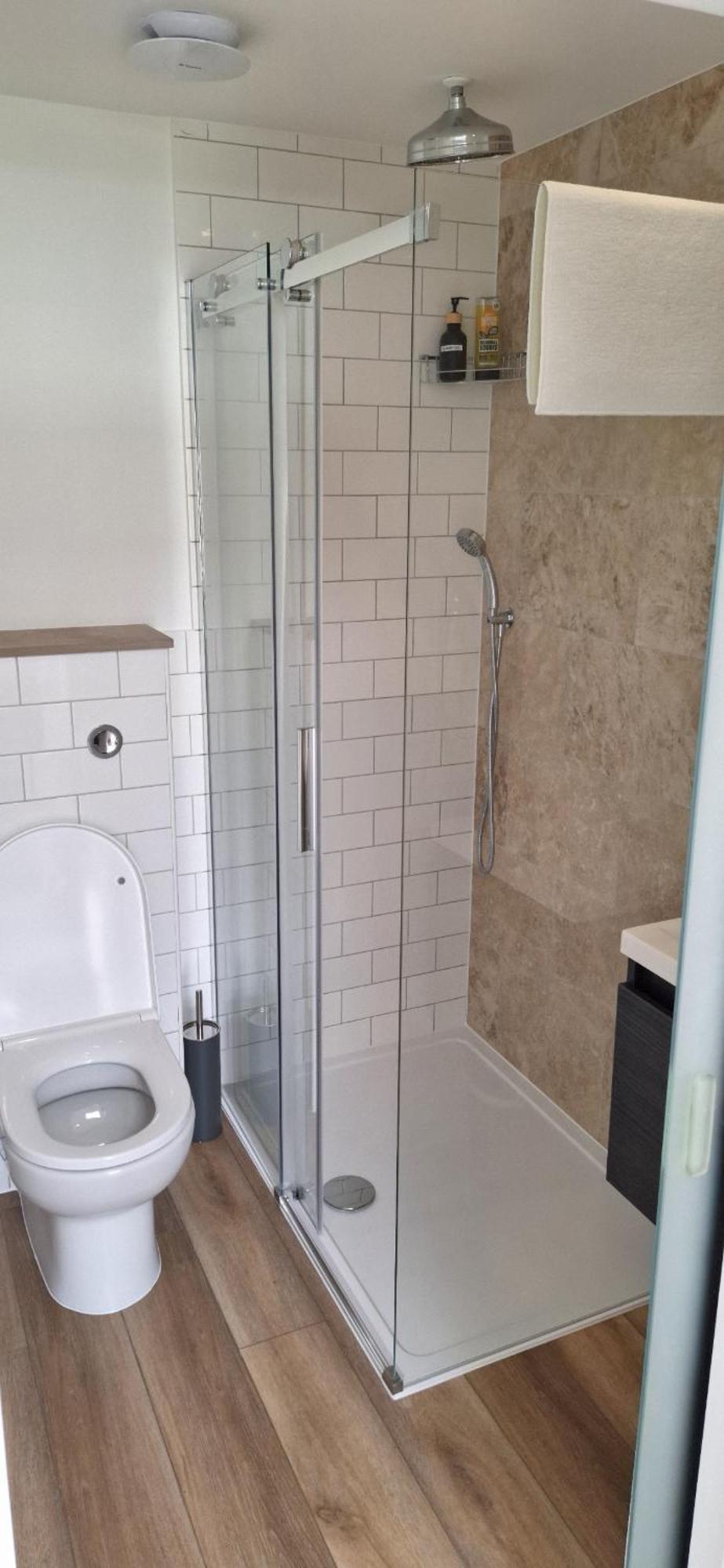 New 3 Bedrooms Flat In Ashford Near Heathrow Extérieur photo