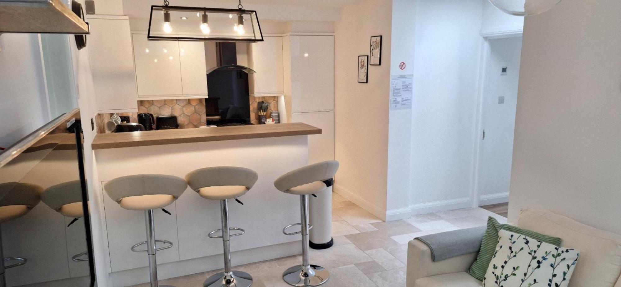 New 3 Bedrooms Flat In Ashford Near Heathrow Extérieur photo