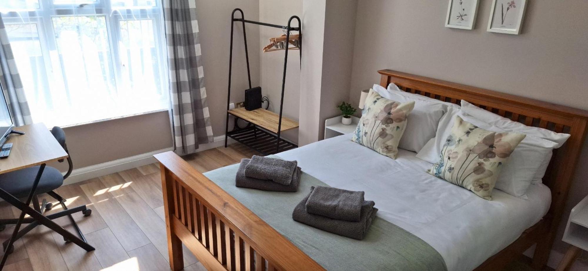 New 3 Bedrooms Flat In Ashford Near Heathrow Extérieur photo